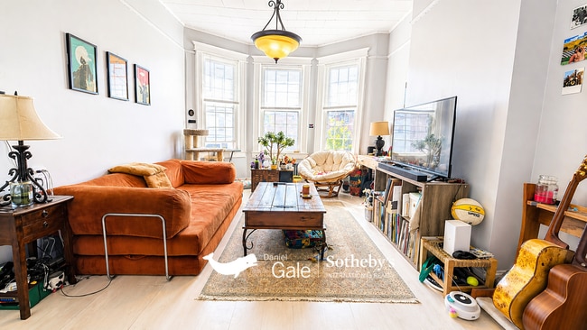 Building Photo - 23-12 41st St