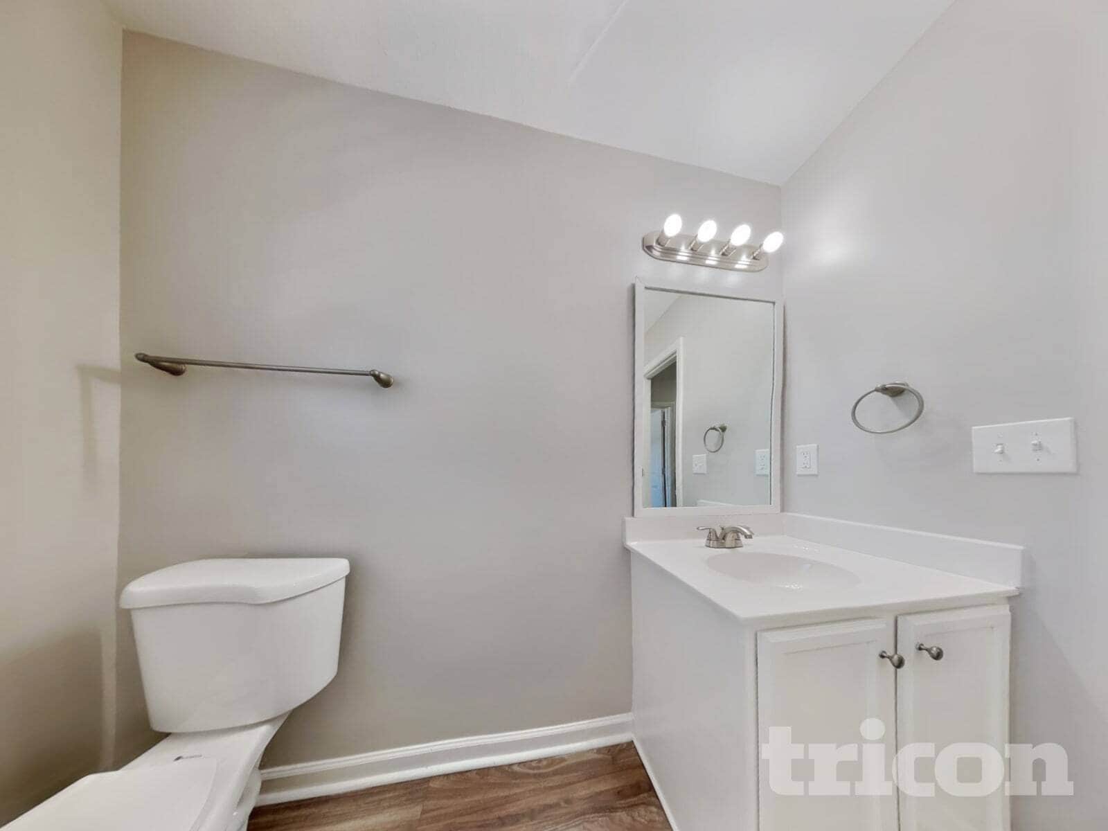 Building Photo - 1925 Buffalo Way