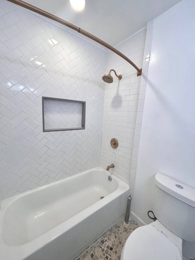 Building Photo - 1316 East 100th Street