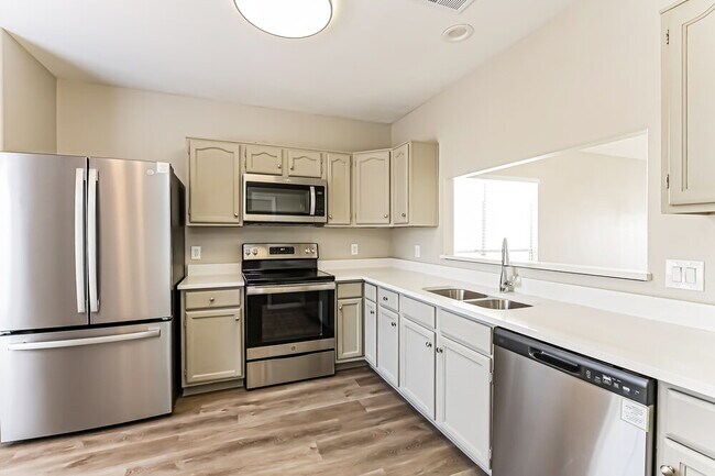 Building Photo - 3410 W Frankfurt Dr