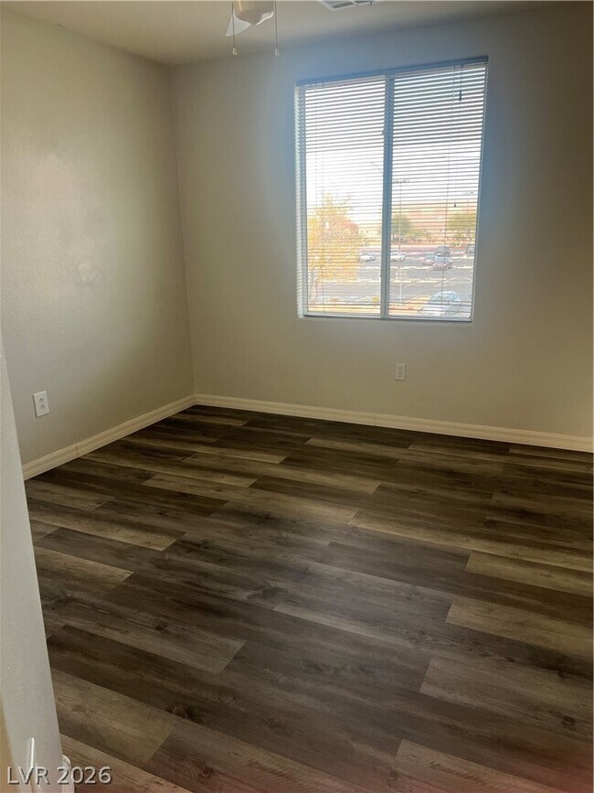 Building Photo - 6528 E Marco Vista Ave