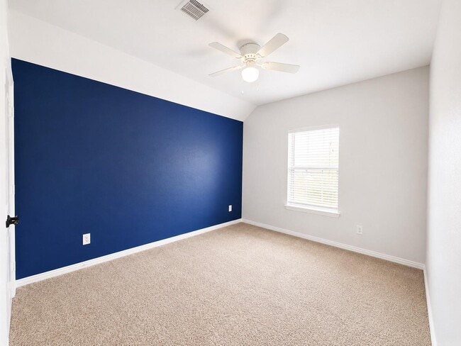 Building Photo - 28547 Lockeridge Springs Dr