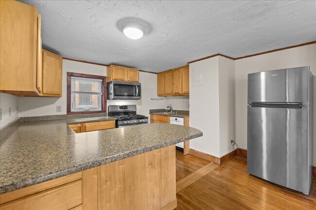 Building Photo - 114-116 South Champlain Street