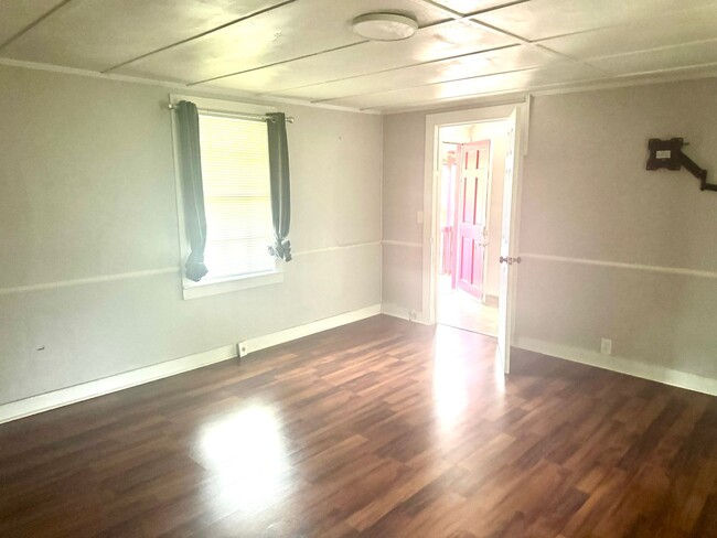 Building Photo - Rental 5 min from Downtown Columbia!