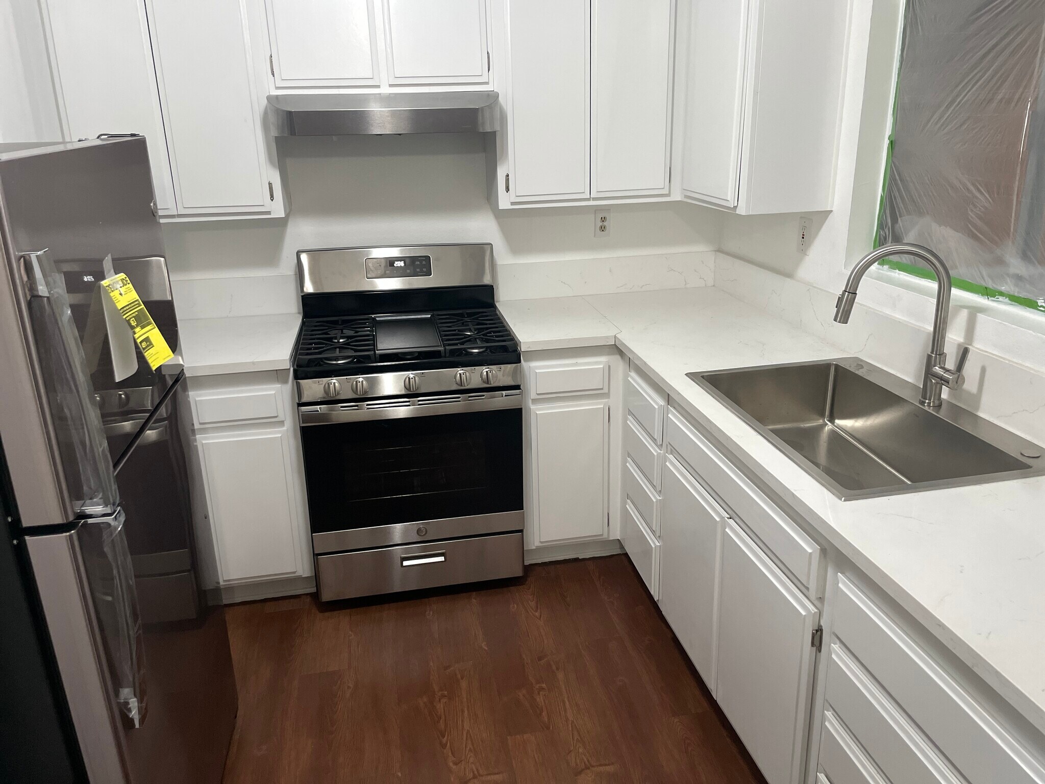 Building Photo - 7638 Newlin Ave