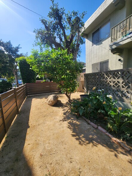 Building Photo - 2336 34th St