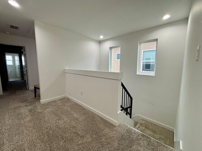 Building Photo - 510 Deer Path Lp