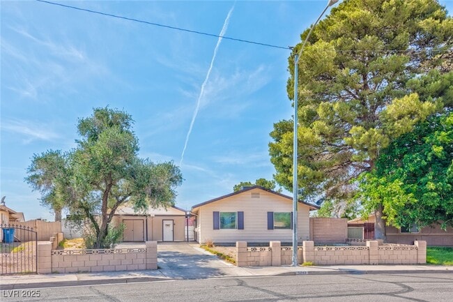 Primary Photo - 5243 Orinda Ave