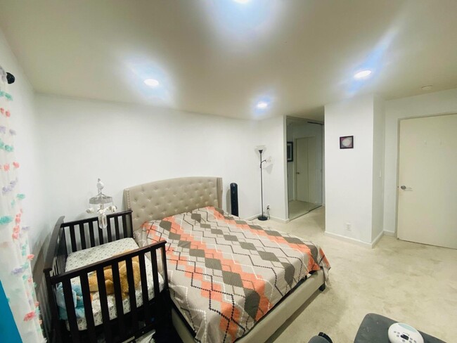 Building Photo - 2695 Somerset Park Cir
