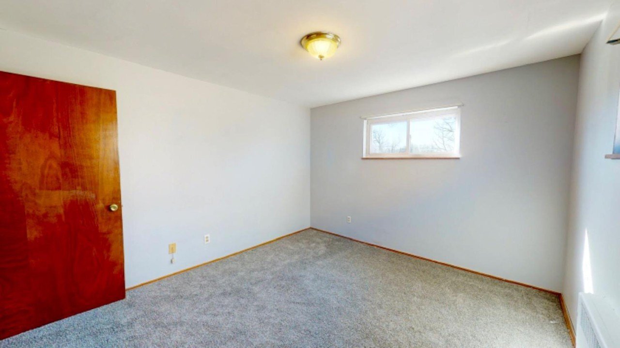 Building Photo - 8543 Cottonwood Dr