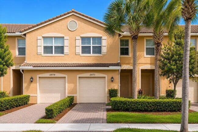 Building Photo - "Charming 3-Bed Oasis with 2.5 Baths in Lakeworth - Lakeview – Spacious 1622 Sq. Ft. Gem!"