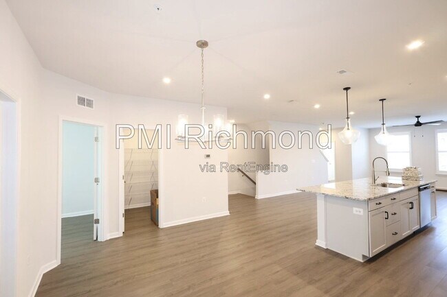 Building Photo - 13273 Coalfield Station Ln
