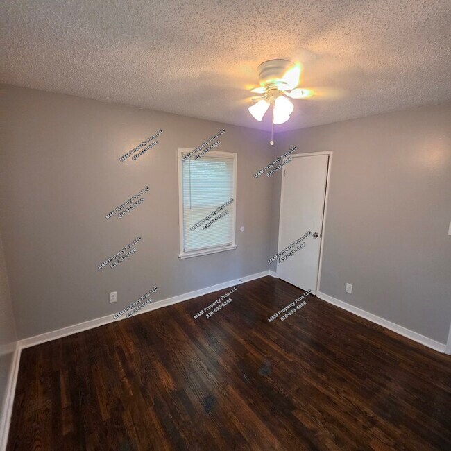 Building Photo - Beautiful 3 bedrooms and 1 bath home located on N 82nd St in Kansas City, KS