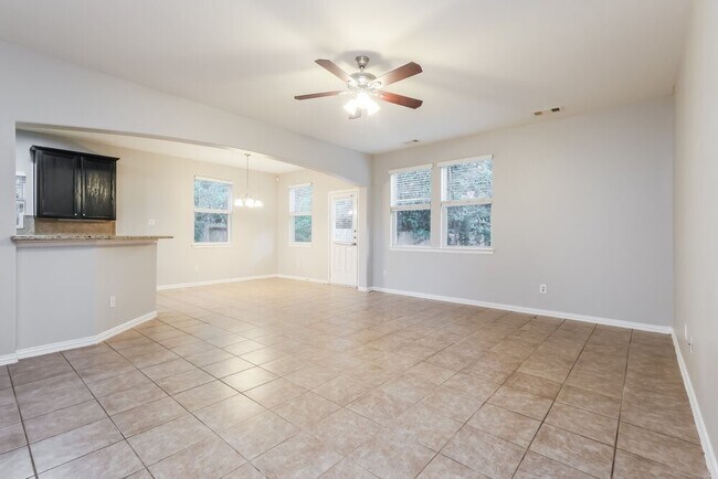 Building Photo - 9202 Hidden Lake Cir
