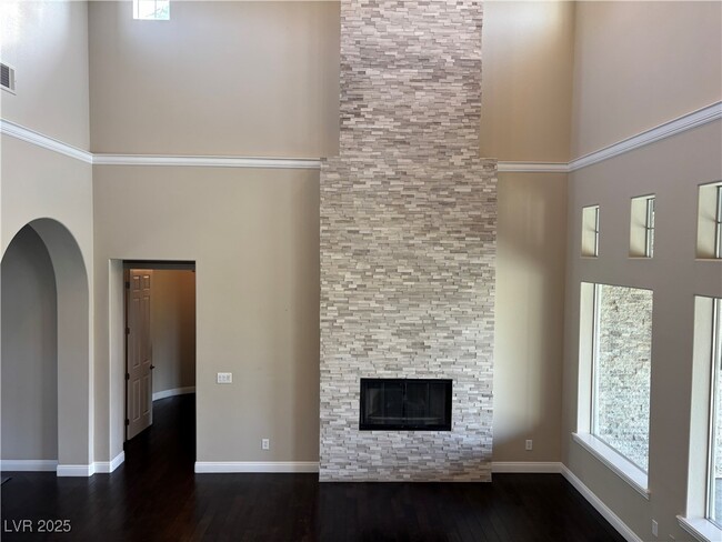 Building Photo - 10305 Orkiney Dr