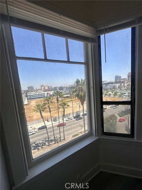 Building Photo - 360 W Ocean Blvd
