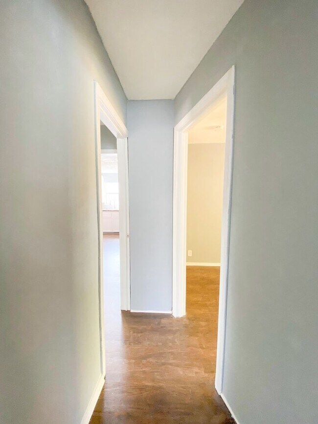 Building Photo - UNIVERSITY PARK