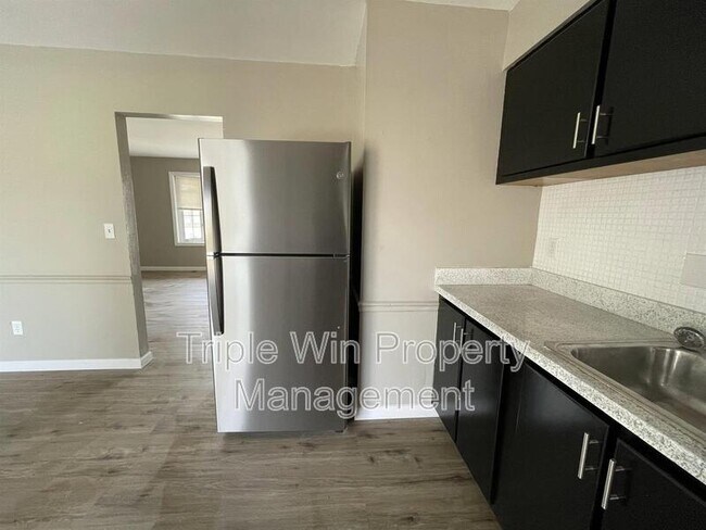 Building Photo - 11923 San Andres Dr