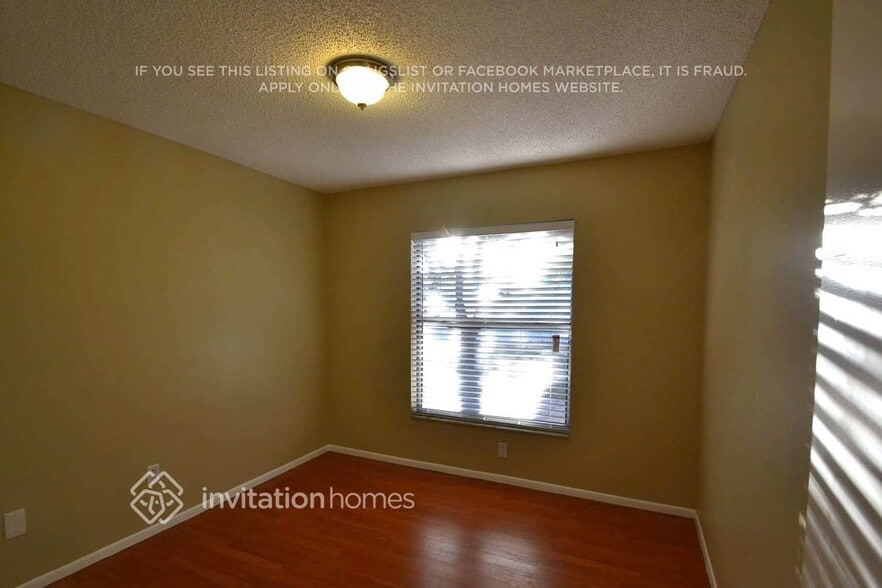 Building Photo - 15616 Hidden Lake Cir