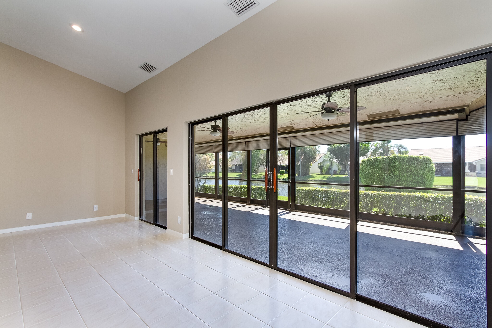 Living room - 8555 Eagle Run Dr
