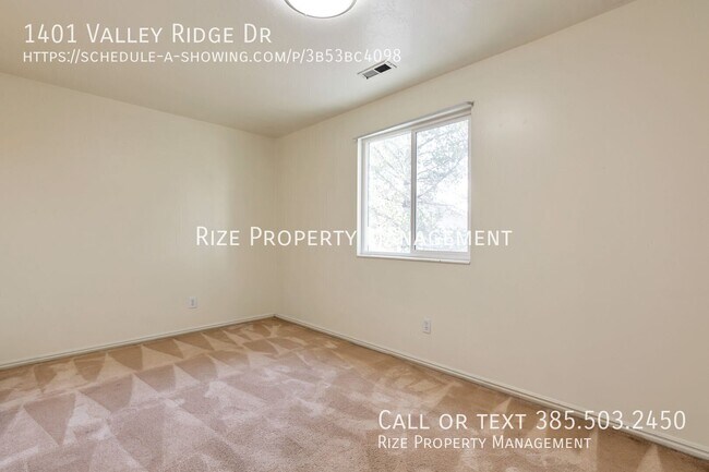 Building Photo - 1401 Valley Ridge Dr