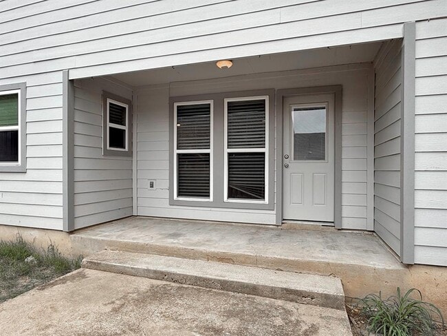 Building Photo - 403 Fantail Loop