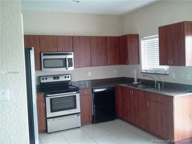 Building Photo - 8301 NW 107th Ct  1-22