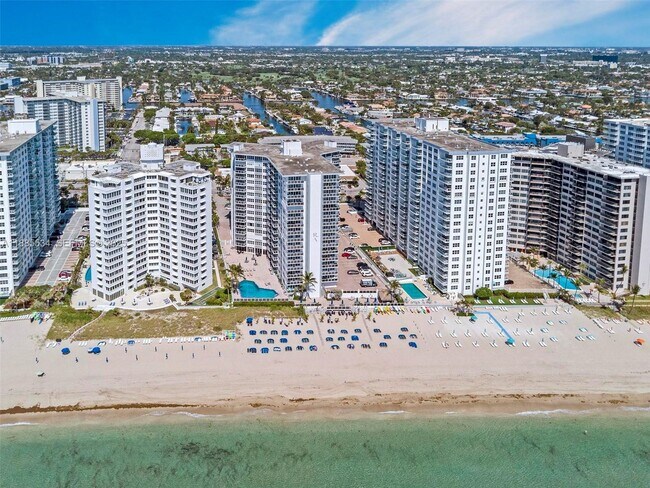 Building Photo - 3700 Galt Ocean Dr