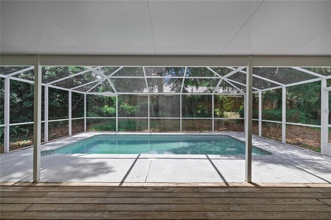 Building Photo - 1628 SE 29th Terrace