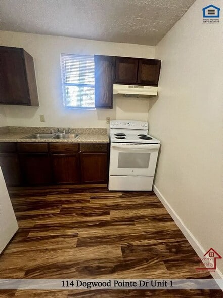 Building Photo - 114 Dogwood Pointe Dr