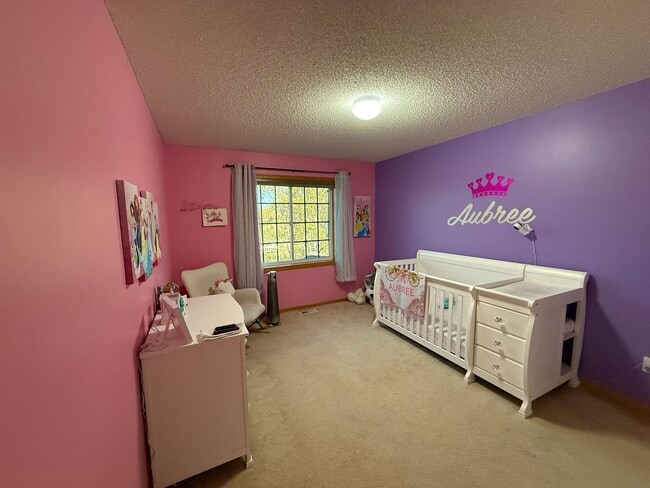 Building Photo - Beautiful 2 Bed, 2 Bath Townhome for Rent ...