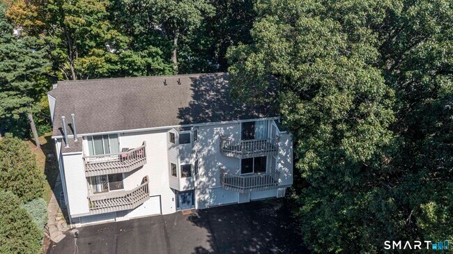 Building Photo - 60 Overlook Ave