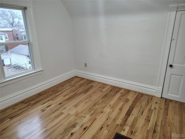 Building Photo - 3246 S Big Bend Blvd