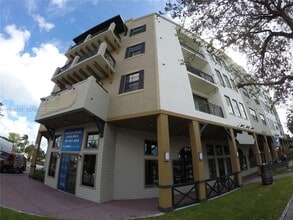 Building Photo - 4100 SW 64th Ave