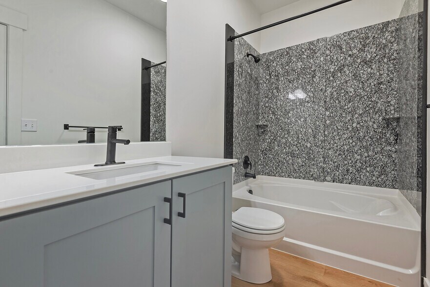 Building Photo - 1716 S 900 E