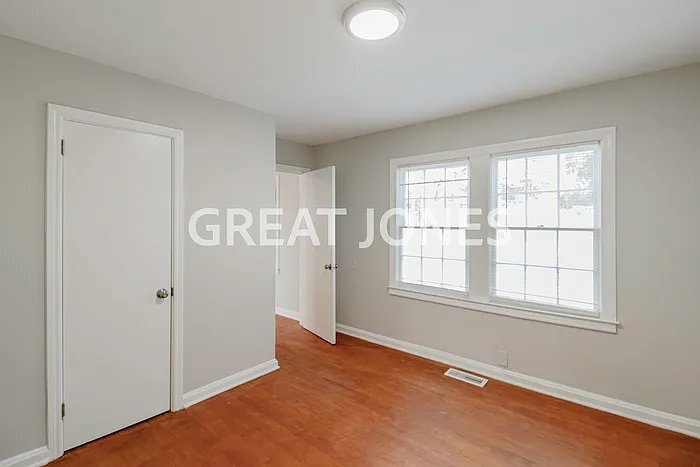 Building Photo - 8329 8th Ave S