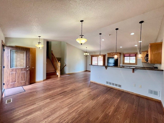 Building Photo - 1028 Park Hill Ct