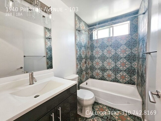 Building Photo - 1940 Preston Ave