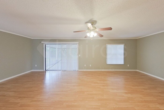 Building Photo - 308 Wildwood Dr