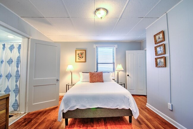 Building Photo - 1624 Edgemont Ave