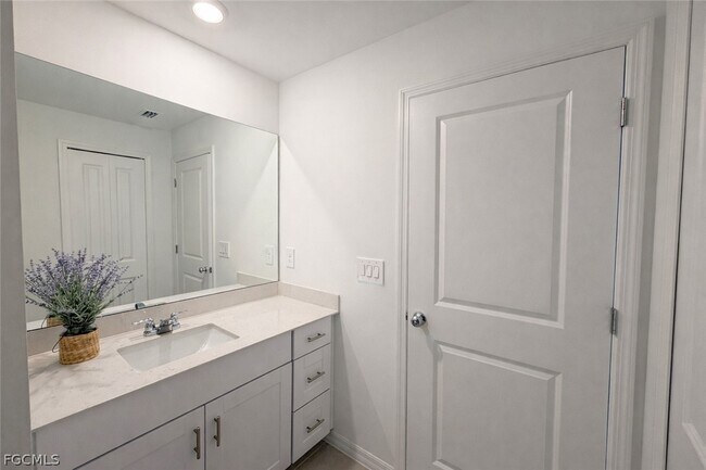 Building Photo - 17240 Cantu Ct