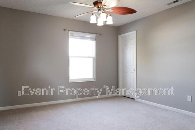 Building Photo - 2257 Murphy Ln E