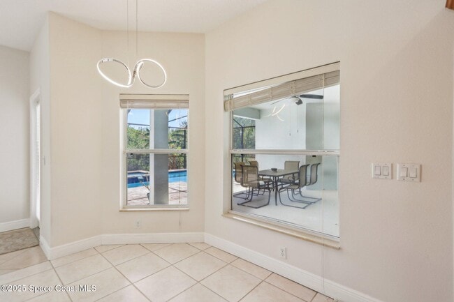 Building Photo - 929 Hialeah St