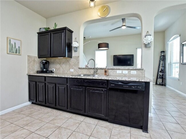 Building Photo - 1452 Hamiltons Wy