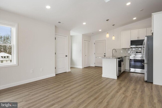 Building Photo - 2185 Kimberton Rd