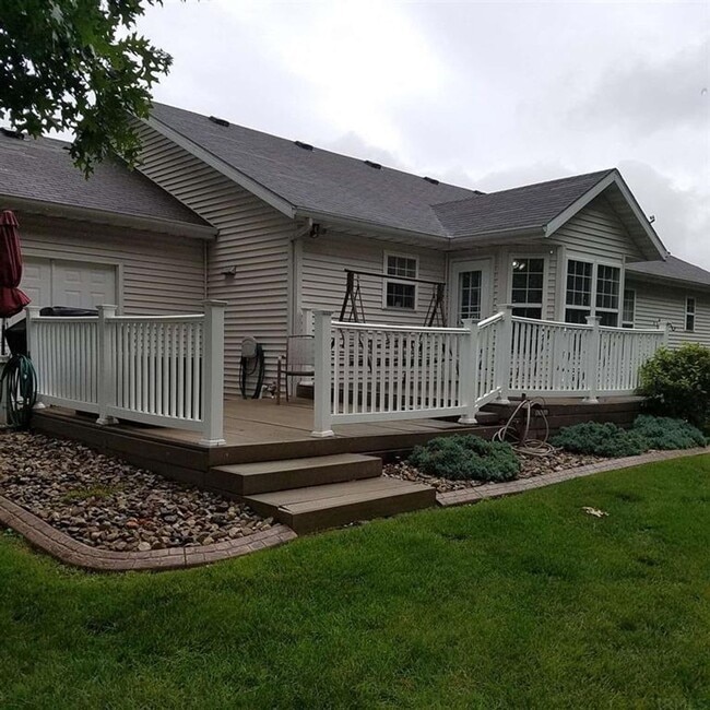 Building Photo - PHM Schools!  4 bedroom 3 bath Home in Gra...