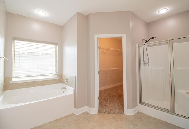 Building Photo - 6 Eagle Nest Dr
