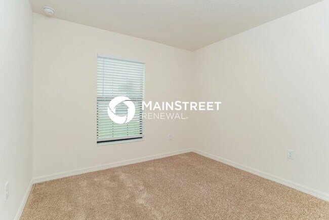 Building Photo - 4 Bedroom Pet-Friendly Home in Leesburg, FL with Main Street Renewal