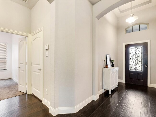 Building Photo - 3608 Fordham St