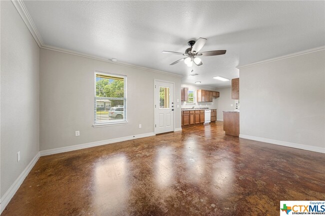 Building Photo - 2807 Terrace Dr